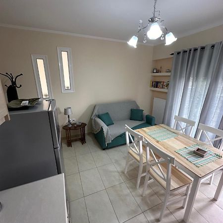R Apartment Навпакт Екстер'єр фото