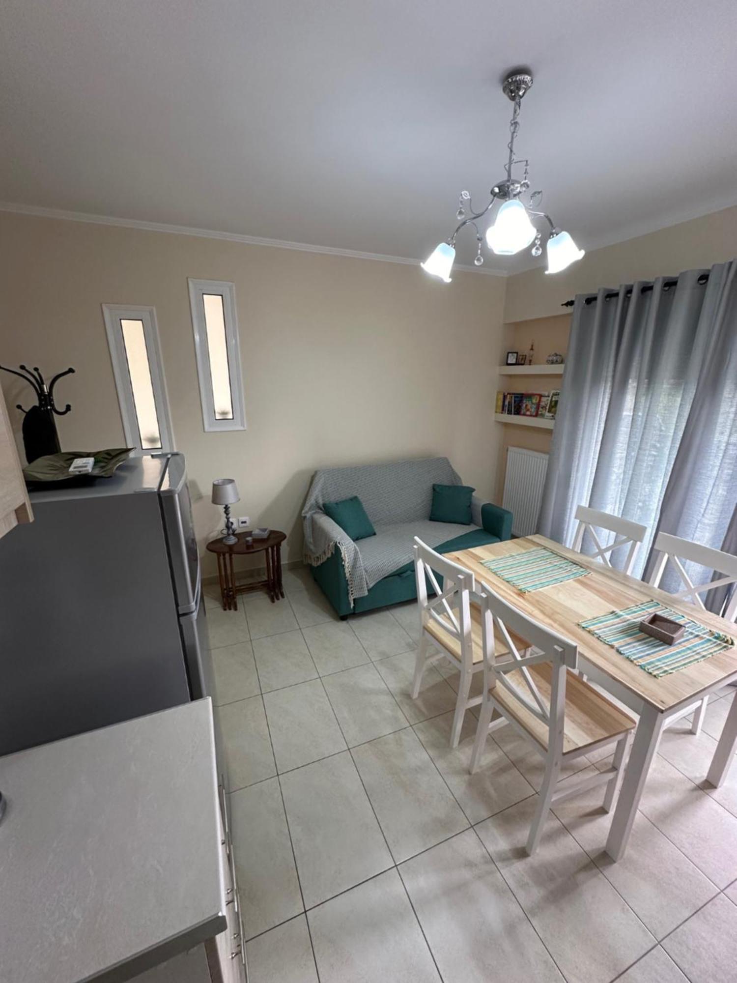R Apartment Навпакт Екстер'єр фото